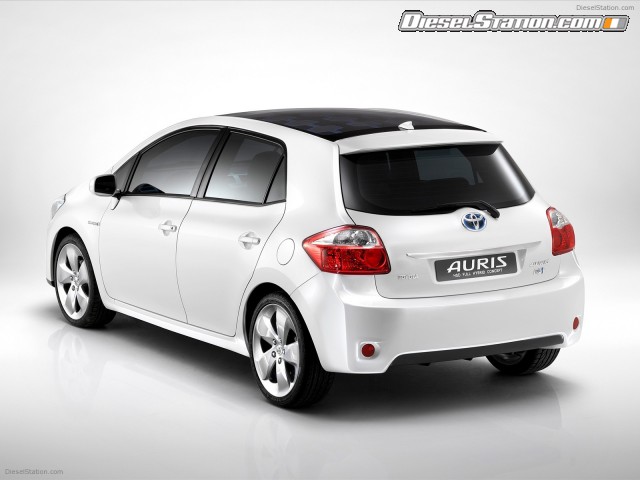 Toyota Auris HSD Full Hybrid Concept Picture #10 Toyota Auris HSD Full Hybrid Concept Picture #10