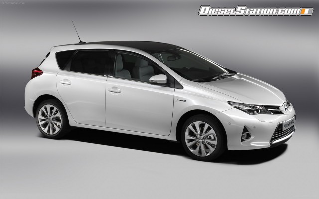 Toyota Auris Hybrid 2013 Widescreen Picture #1 Toyota Auris Hybrid 2013 Widescreen Picture #1