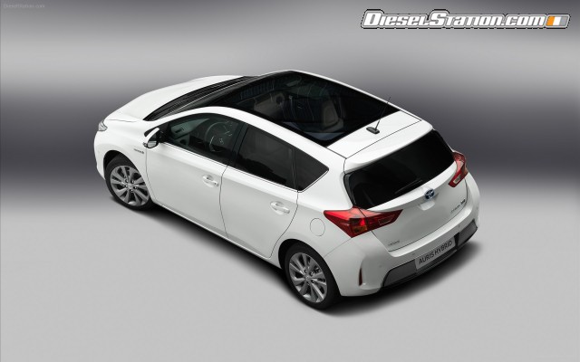 Toyota Auris Hybrid 2013 Widescreen Picture #11 Toyota Auris Hybrid 2013 Widescreen Picture #11