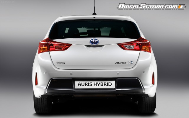 Toyota Auris Hybrid 2013 Widescreen Picture #20 Toyota Auris Hybrid 2013 Widescreen Picture #20