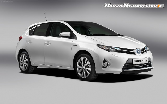 Toyota Auris Hybrid 2013 Widescreen Picture #17 Toyota Auris Hybrid 2013 Widescreen Picture #17