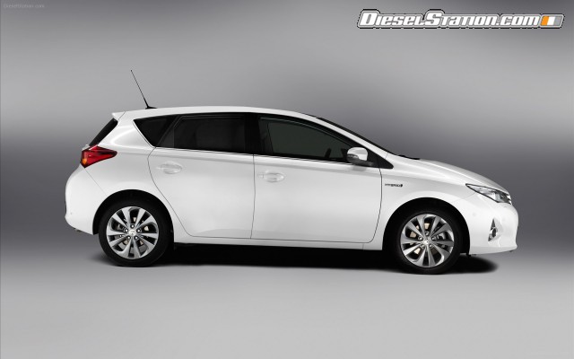 Toyota Auris Hybrid 2013 Widescreen Picture #19 Toyota Auris Hybrid 2013 Widescreen Picture #19