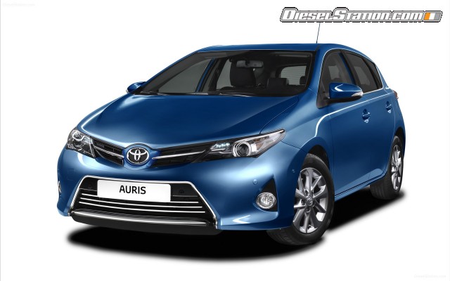 Toyota Auris Hybrid 2013 Widescreen Picture #4 Toyota Auris Hybrid 2013 Widescreen Picture #4