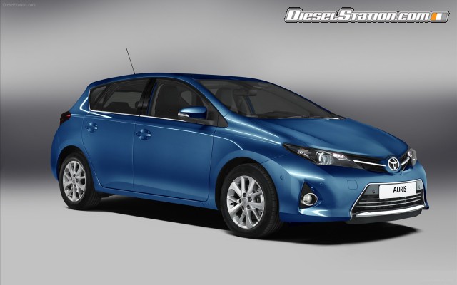 Toyota Auris Hybrid 2013 Widescreen Picture #14 Toyota Auris Hybrid 2013 Widescreen Picture #14
