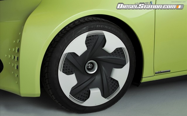 Toyota FT CH Concept Widescreen Picture #18 Toyota FT CH Concept Widescreen Picture #18