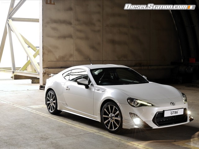 Toyota GT86 TRD 2014 Picture #3 Toyota GT86 TRD 2014 Picture #3