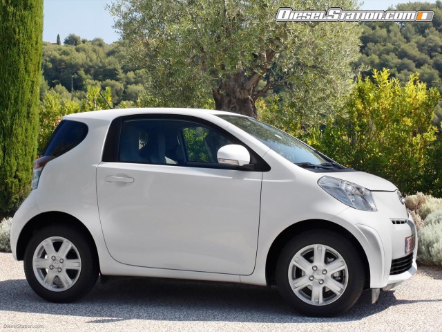 Toyota IQ Picture #17 Toyota IQ Picture #17
