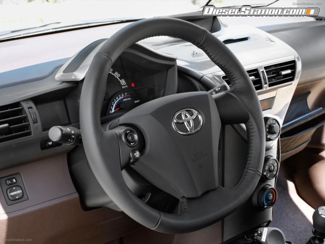 Toyota IQ Picture #7 Toyota IQ Picture #7