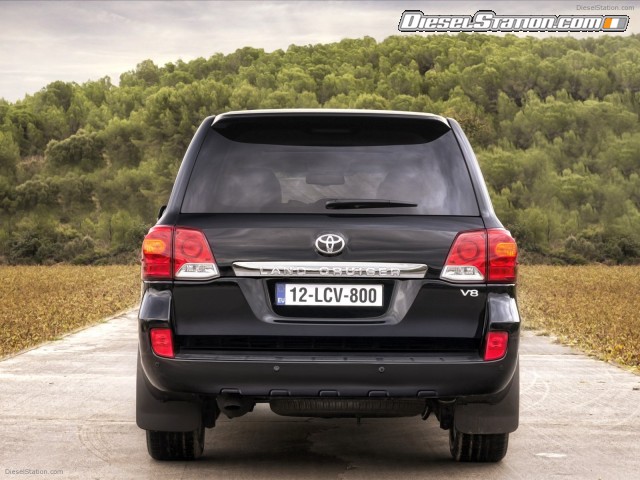 Toyota Land Cruiser V8 2012 Picture #14 Toyota Land Cruiser V8 2012 Picture #14
