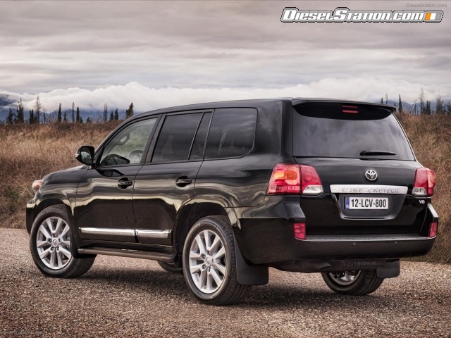 Toyota Land Cruiser V8 2012 Picture #23 Toyota Land Cruiser V8 2012 Picture #23