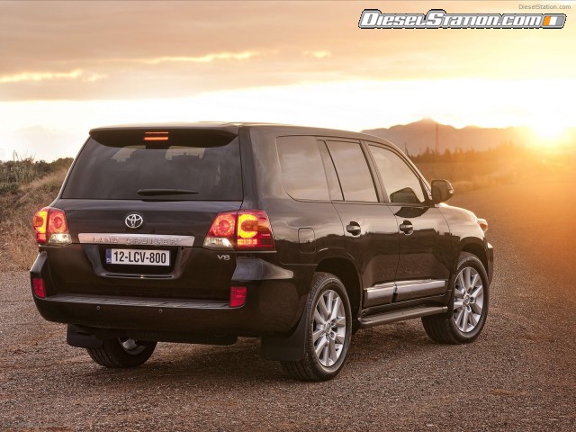 Toyota Land Cruiser V8 2012 Picture #7 Toyota Land Cruiser V8 2012 Picture #7
