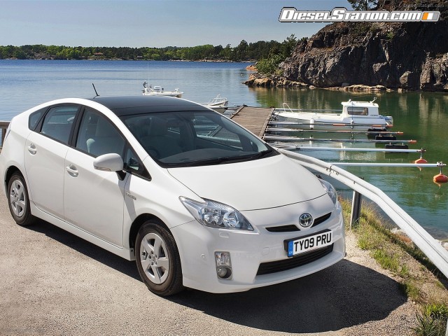 Toyota New Prius Cooled By The Heat of Sun Picture #1 Toyota New Prius Cooled By The Heat of Sun Picture #1