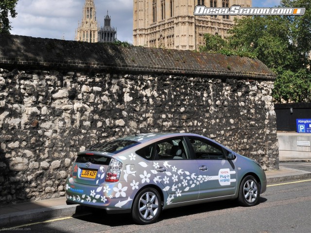 Toyota Plug In Hybrid Vehicle Picture #3 Toyota Plug In Hybrid Vehicle Picture #3