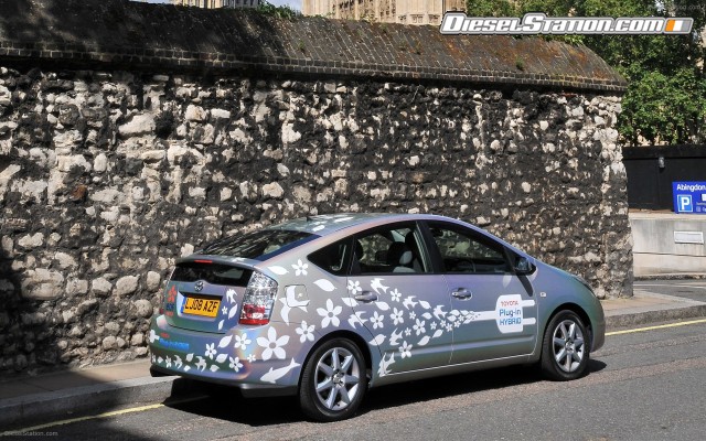 Toyota Plug In Hybrid Vehicle Widescreen Picture #2 Toyota Plug In Hybrid Vehicle Widescreen Picture #2