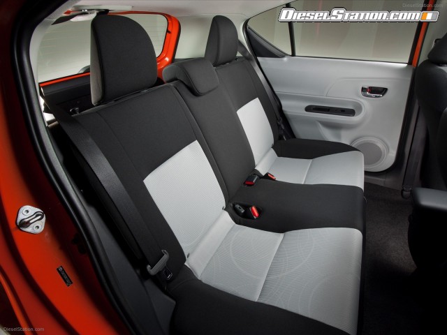 Toyota Prius c 2012 Picture #57 Toyota Prius c 2012 Picture #57