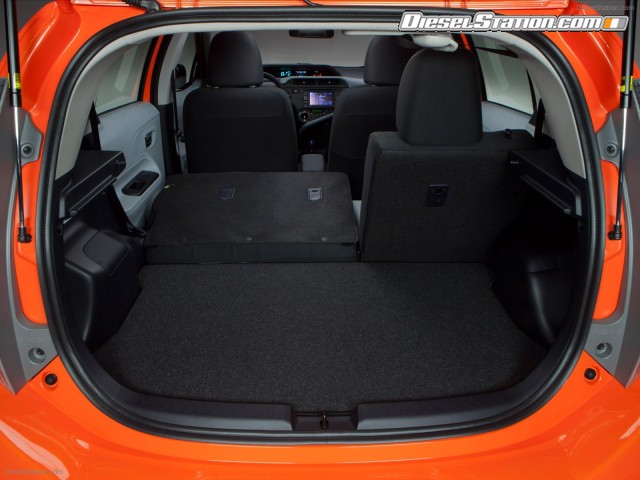 Toyota Prius c 2012 Picture #48 Toyota Prius c 2012 Picture #48