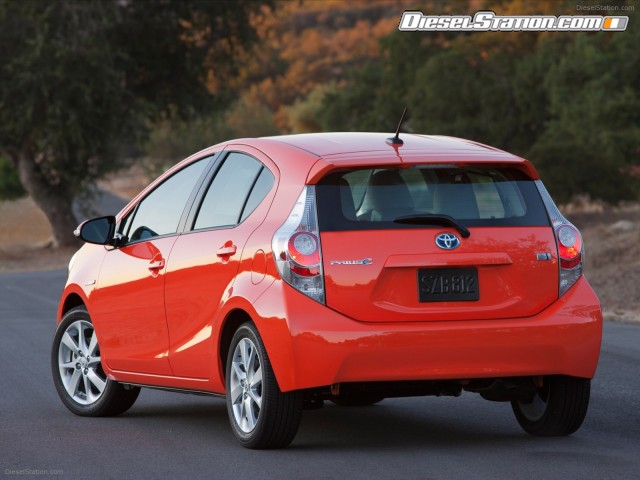 Toyota Prius c 2012 Picture #29 Toyota Prius c 2012 Picture #29