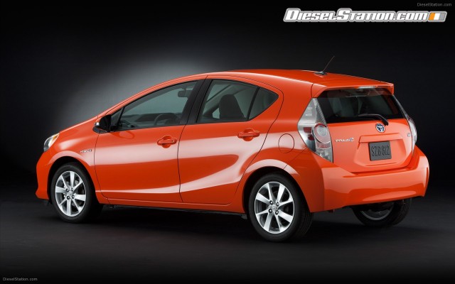 Toyota Prius c 2012 Widescreen Picture #1 Toyota Prius c 2012 Widescreen Picture #1
