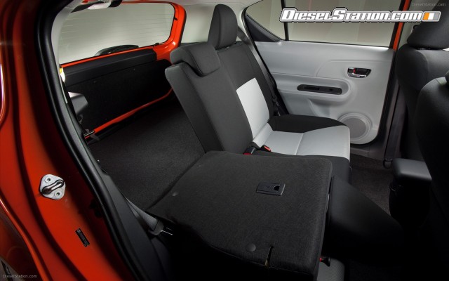 Toyota Prius c 2012 Widescreen Picture #53 Toyota Prius c 2012 Widescreen Picture #53