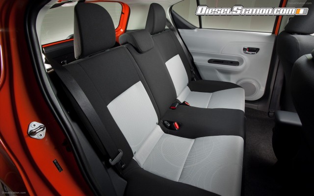 Toyota Prius c 2012 Widescreen Picture #18 Toyota Prius c 2012 Widescreen Picture #18