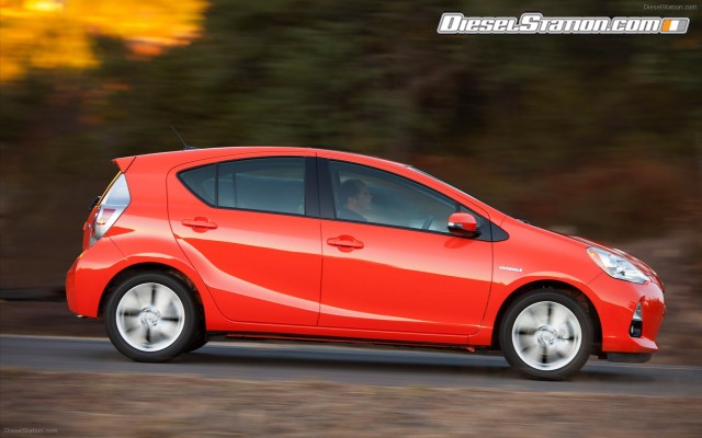 Toyota Prius c 2012 Widescreen Picture #19 Toyota Prius c 2012 Widescreen Picture #19