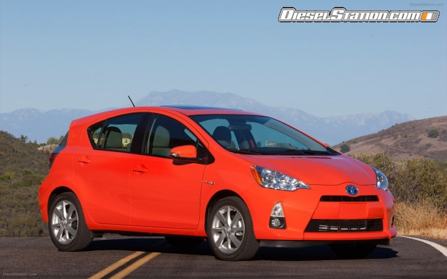 Toyota Prius c 2012 Widescreen Picture #35 Toyota Prius c 2012 Widescreen Picture #35