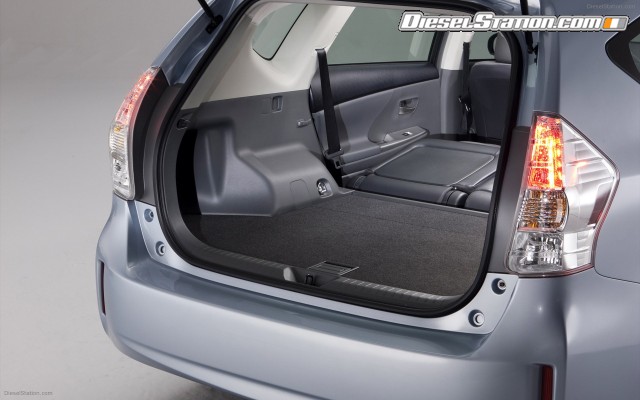 Toyota Prius v 2011pci Widescreen Picture #8 Toyota Prius v 2011pci Widescreen Picture #8