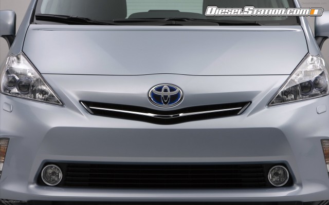 Toyota Prius v 2011pci Widescreen Picture #2 Toyota Prius v 2011pci Widescreen Picture #2