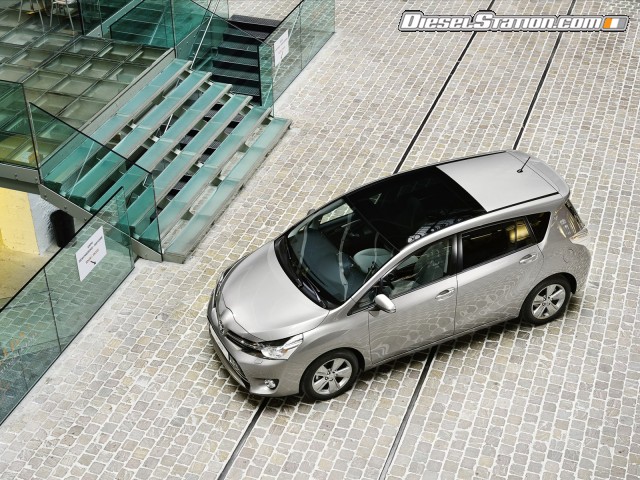 Toyota Verso 2014 Picture #5 Toyota Verso 2014 Picture #5