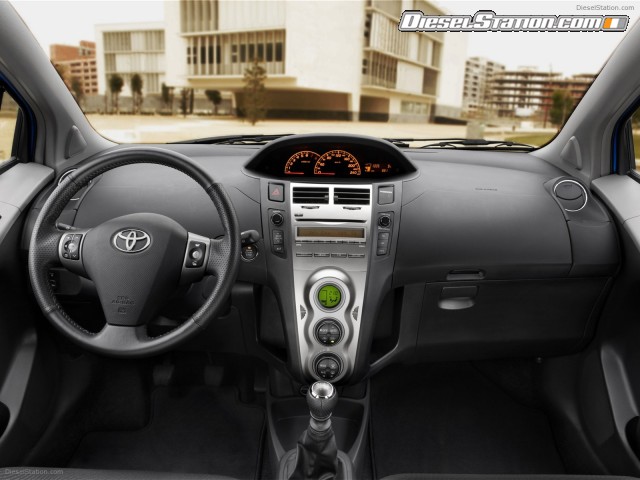 Toyota Yaris 2010 Picture #19 Toyota Yaris 2010 Picture #19