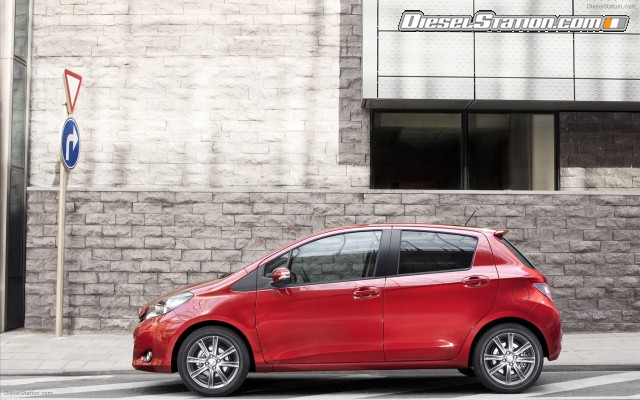 Toyota Yaris 2012 Widescreen Picture #27 Toyota Yaris 2012 Widescreen Picture #27