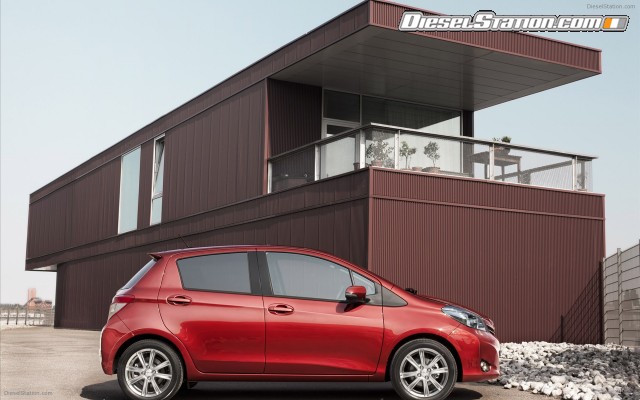 Toyota Yaris 2012 Widescreen Picture #34 Toyota Yaris 2012 Widescreen Picture #34