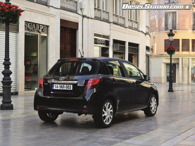 Toyota Yaris 2014 Picture #15 Toyota Yaris 2014 Picture #15