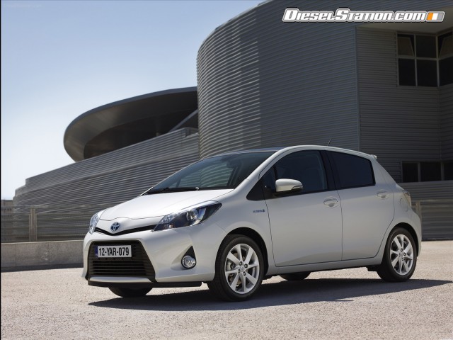 Toyota Yaris Hybrid 2013 Picture #53 Toyota Yaris Hybrid 2013 Picture #53