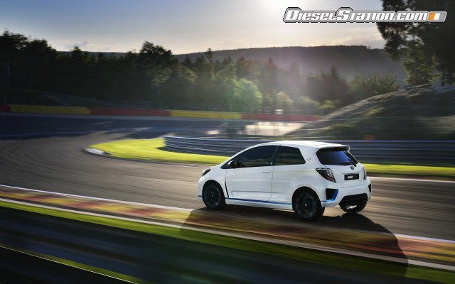 Toyota Yaris Hybrid R Concept Widescreen Picture #5 Toyota Yaris Hybrid R Concept Widescreen Picture #5