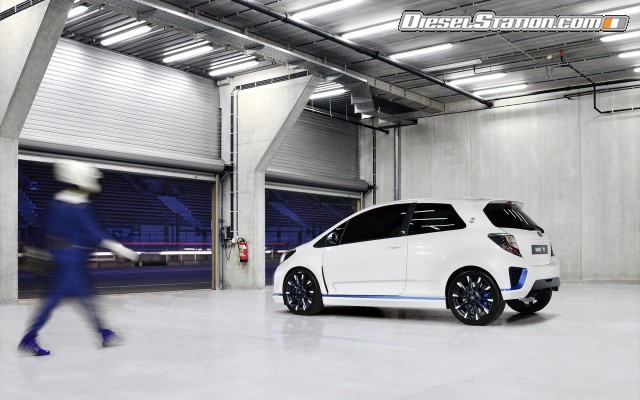 Toyota Yaris Hybrid R Concept Widescreen Picture #9 Toyota Yaris Hybrid R Concept Widescreen Picture #9