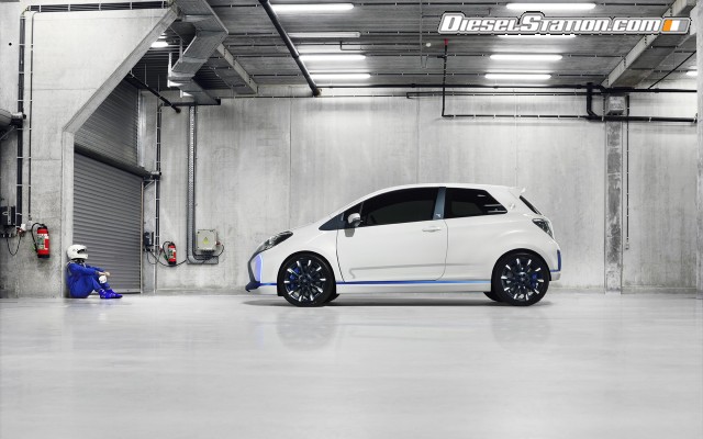 Toyota Yaris Hybrid R Concept Widescreen Picture #17 Toyota Yaris Hybrid R Concept Widescreen Picture #17