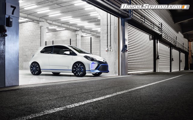 Toyota Yaris Hybrid R Concept Widescreen Picture #8 Toyota Yaris Hybrid R Concept Widescreen Picture #8