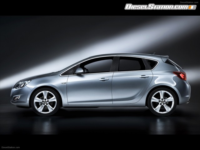 Vauxhall 2010 Astra Interior Revealed Picture #5 Vauxhall 2010 Astra Interior Revealed Picture #5