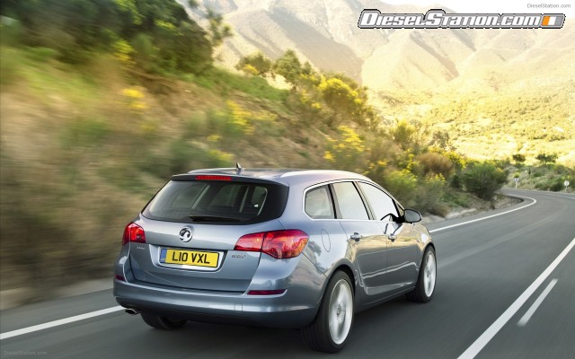 Vauxhall Astra Sports Tourer 2011 Widescreen Picture #2 Vauxhall Astra Sports Tourer 2011 Widescreen Picture #2