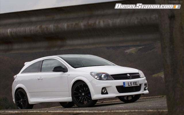 Vauxhall Astra VXR 2011 Widescreen Picture #6 Vauxhall Astra VXR 2011 Widescreen Picture #6