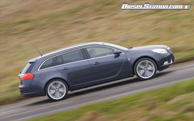 Vauxhall INSIGNIA SPORTS TOURER Widescreen Picture #8 Vauxhall INSIGNIA SPORTS TOURER Widescreen Picture #8