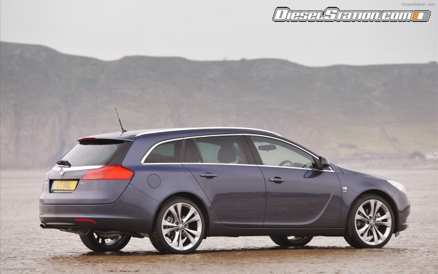 Vauxhall INSIGNIA SPORTS TOURER Widescreen Picture #2 Vauxhall INSIGNIA SPORTS TOURER Widescreen Picture #2