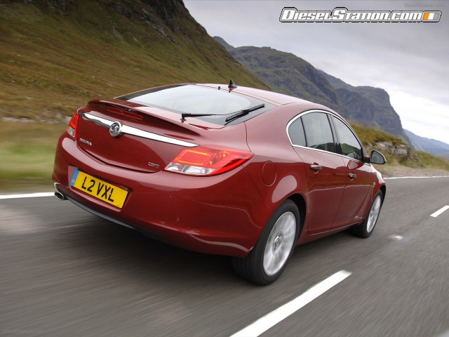 Vauxhall Insignia 2011 Picture #8 Vauxhall Insignia 2011 Picture #8