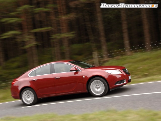 Vauxhall Insignia 2011 Picture #35 Vauxhall Insignia 2011 Picture #35