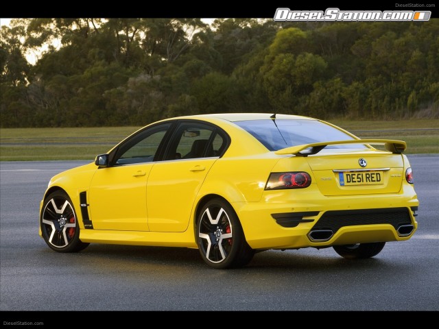 Vauxhall VXR8 2011 Picture #10 Vauxhall VXR8 2011 Picture #10