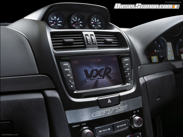 Vauxhall VXR8 2011 Picture #7 Vauxhall VXR8 2011 Picture #7