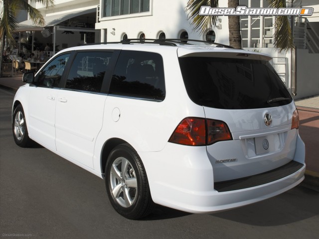 Volkswagen 2009 Routan Picture #11 Volkswagen 2009 Routan Picture #11