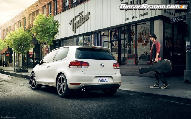 Volkswagen 2010 GTI Widescreen Picture #23 Volkswagen 2010 GTI Widescreen Picture #23