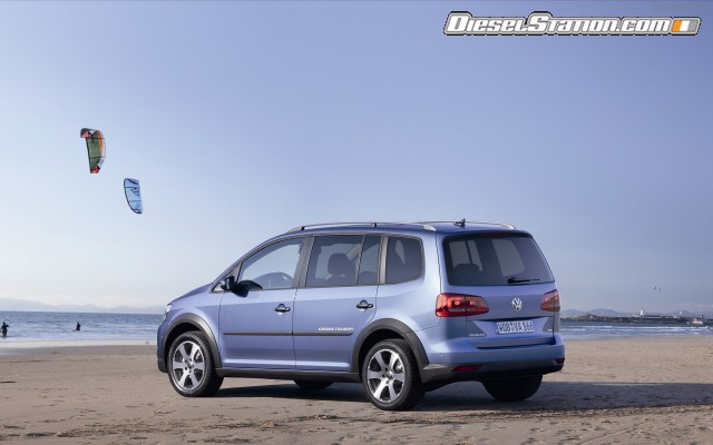 Volkswagen CrossTouran 2011 Widescreen Picture #15 Volkswagen CrossTouran 2011 Widescreen Picture #15